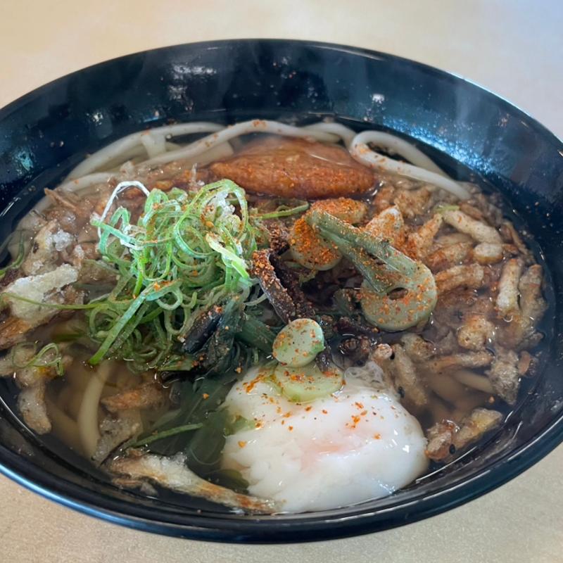やぶ金うどん(やぶ金 桜島フェリー店(さつま揚げうどん))