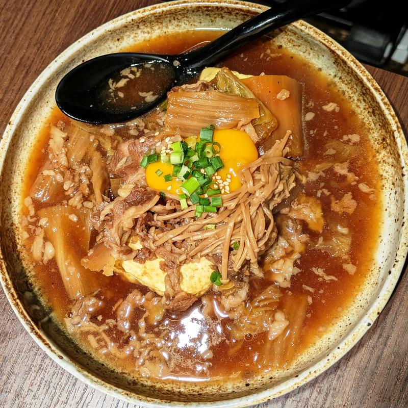 牛すき出汁巻き玉子(とりとんたん 横浜西口店)