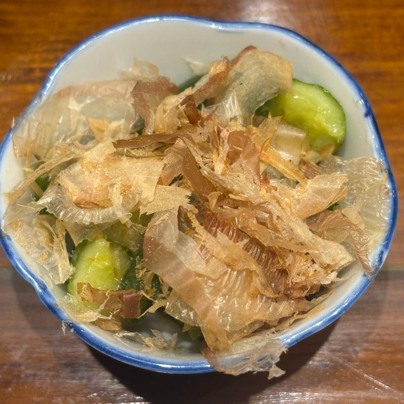 たたききゅうり梅和え(大衆酒場 麺屋ほっちゃん 西荻窪北口駅前店)