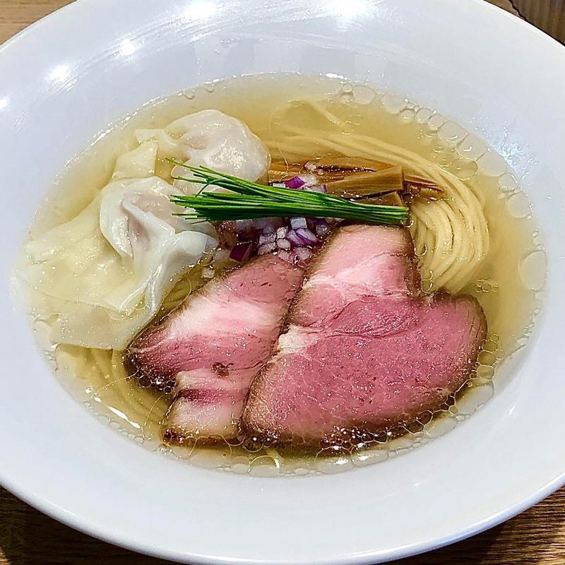 塩蕎麦とワンタン(宍道湖しじみ中華蕎麦 琥珀)