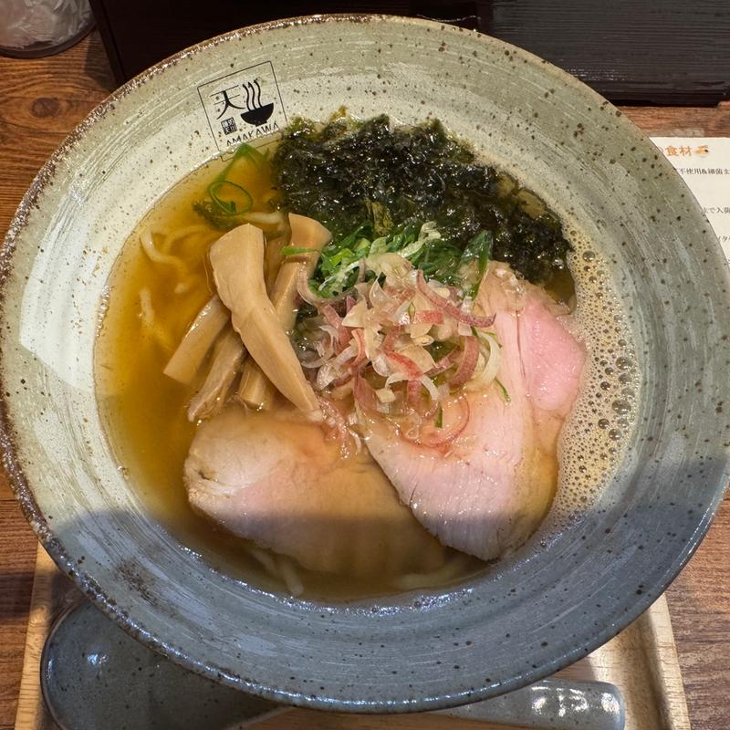 ブダイ焼骨干し出汁と番茶油の醤油らあめん(麺処 天川)