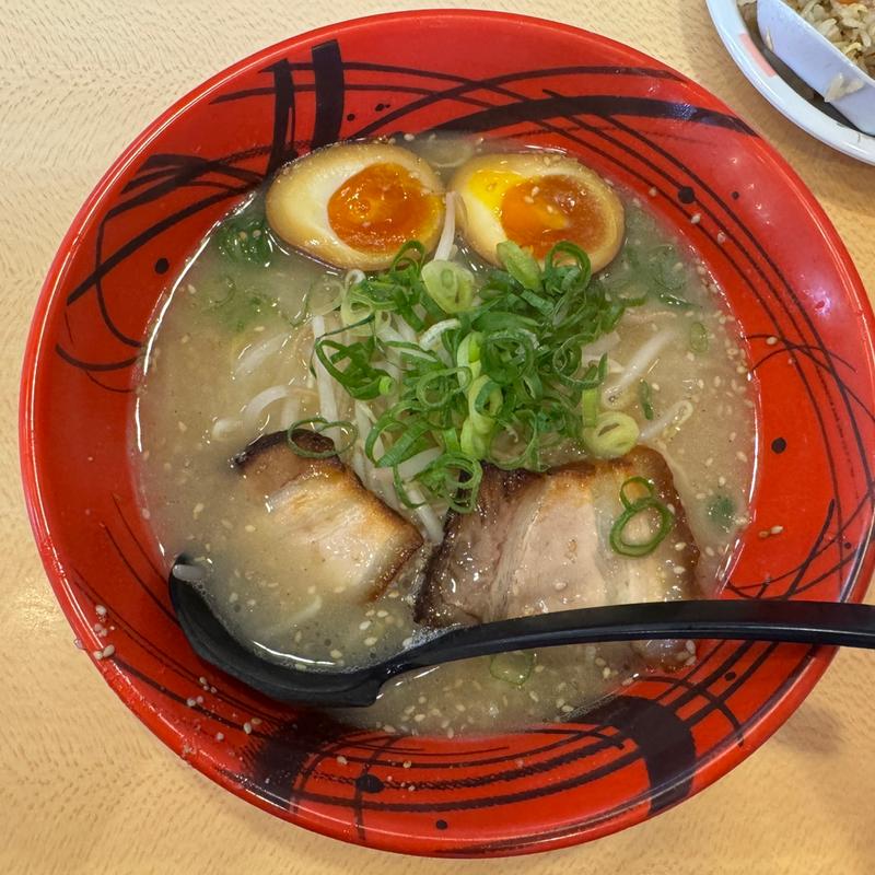 げんこつラーメン(博多ラーメン げんこつ フレスポ東大阪店)