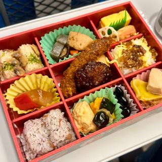 特製幕之内弁当