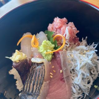 海鮮丼