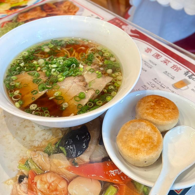青葱ラーメン＆爆弾餃子(魯園菜館 大阪・関西万博店)