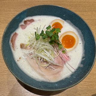 味玉鶏白湯ラーメン　塩