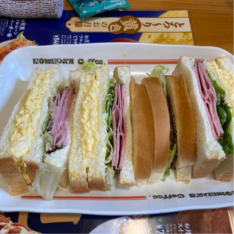 ペッパーポークとたまごの具沢山サンド(コメダ珈琲店 唐木田店)