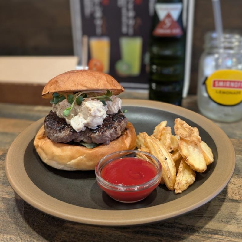 里芋のポテサラバーガー(Kokopelli)