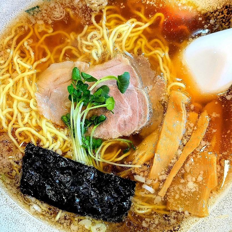 支那そば （ 醤油 ）(やなか草)