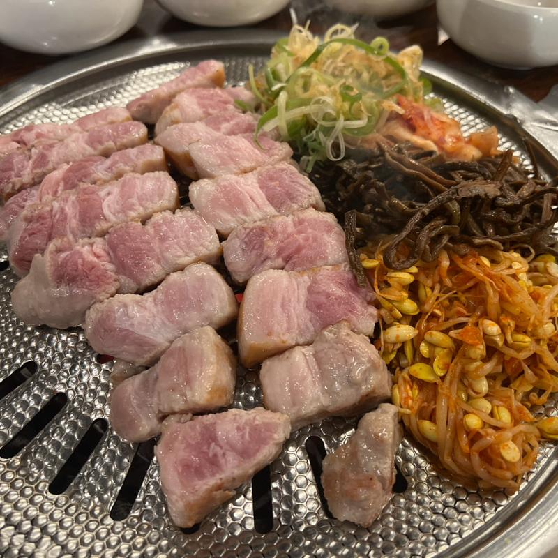 ミナリサムギョプサル(新大久保 美食堂【ミシクタン】)