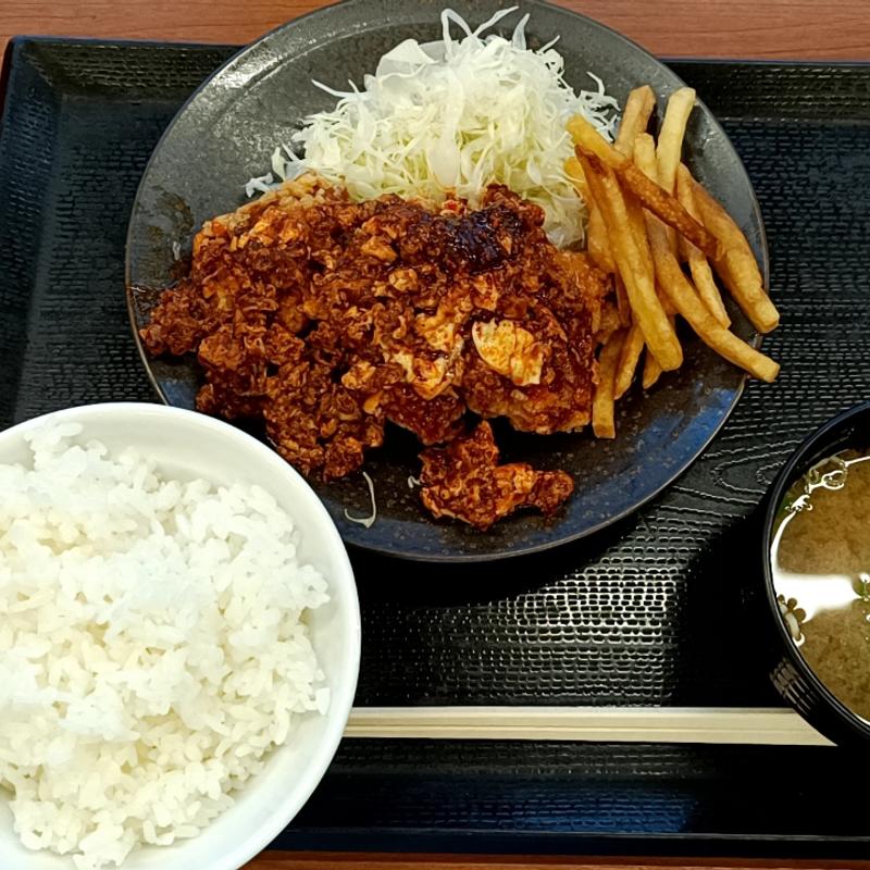 赤辛定食(からやま 調布深大寺店)