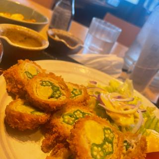 豚ロースの夏野菜巻き 〜南国風マヨソース〜