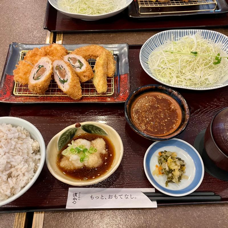梅しそ巻とチキンかつランチ(とんかつ濵かつ 福岡那珂川店)