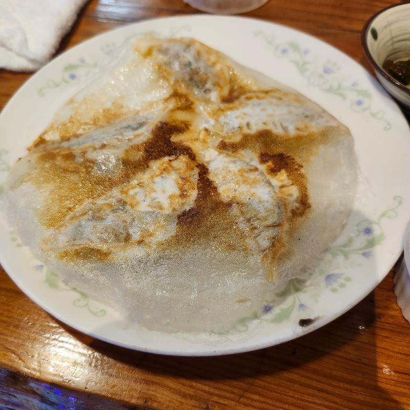 手作りアグー豚の焼き餃子(海さん〜市)