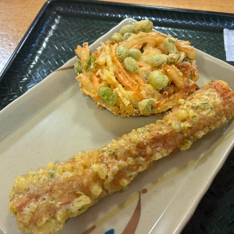 枝豆かき揚げ(¥200)+ちくわ磯辺揚げ(¥130)(はなまるうどん 滋賀東草津店 )
