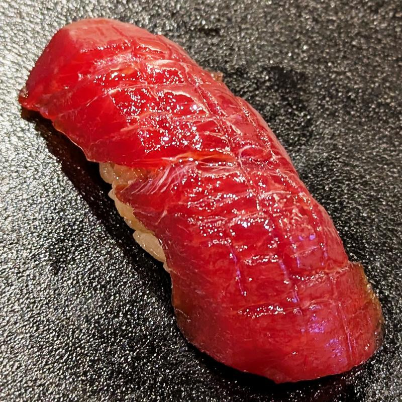 天然本鮪の漬け(寿司 龍宮城)