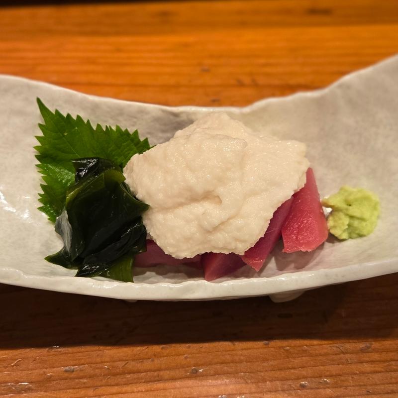 まぐろ山掛け(おばんざい だるま)