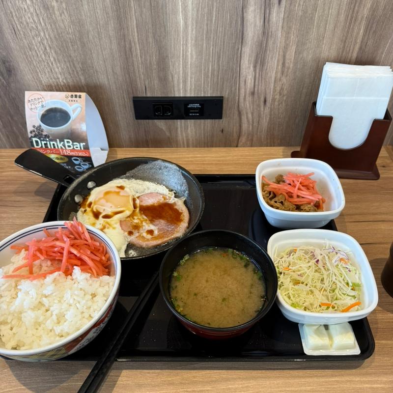 ハムエッグ牛小鉢定食(吉野家 草加柳島店)