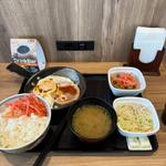 ハムエッグ牛小鉢定食