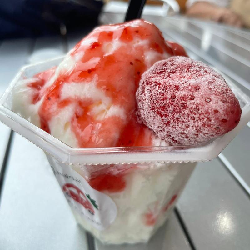 雪花氷 イチゴミルク(道の駅 おがわまち)