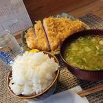 上ロースカツ定食