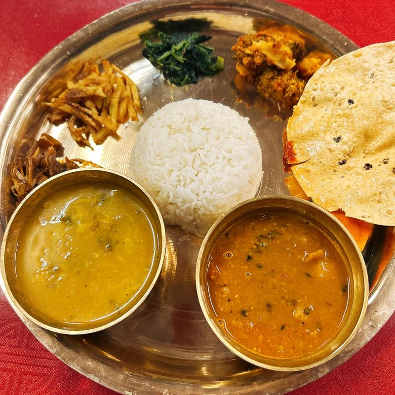 NEPALI KHANA SET(LAXMI MART AND RESTAURANT (JR HYOGO STATION BRANCH))