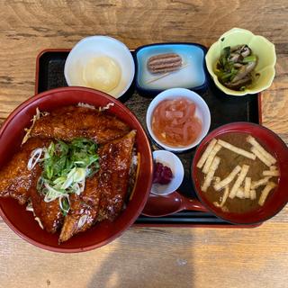 さば蒲焼き丼