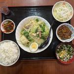 Cランチ ヘチマの味噌炒め定食(アクアリュウム喫茶 慈伴賜)