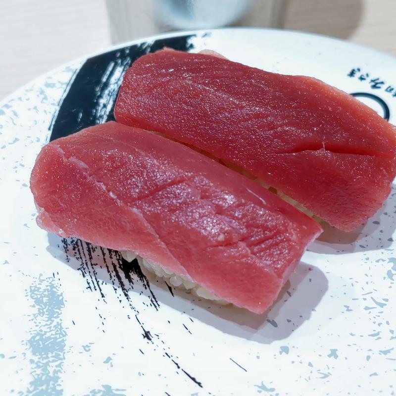 厚切り天然本まぐろ赤身(回転寿司みさき イオンフードスタイル港南台店)