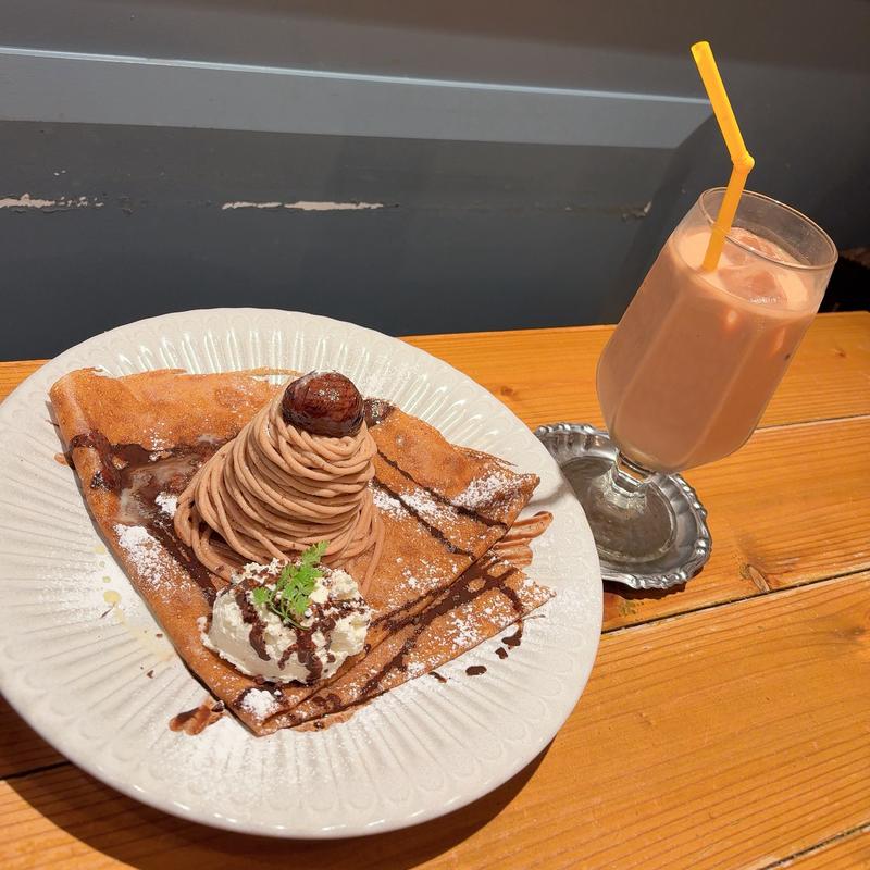 フランス産マロンクリームのモンブランクレープ(クレープリー・アルション ティーテーブルカフェ｜天王寺ミオ店)