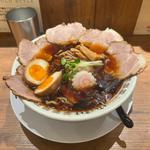 肉中華そば醤油、味玉トッピング