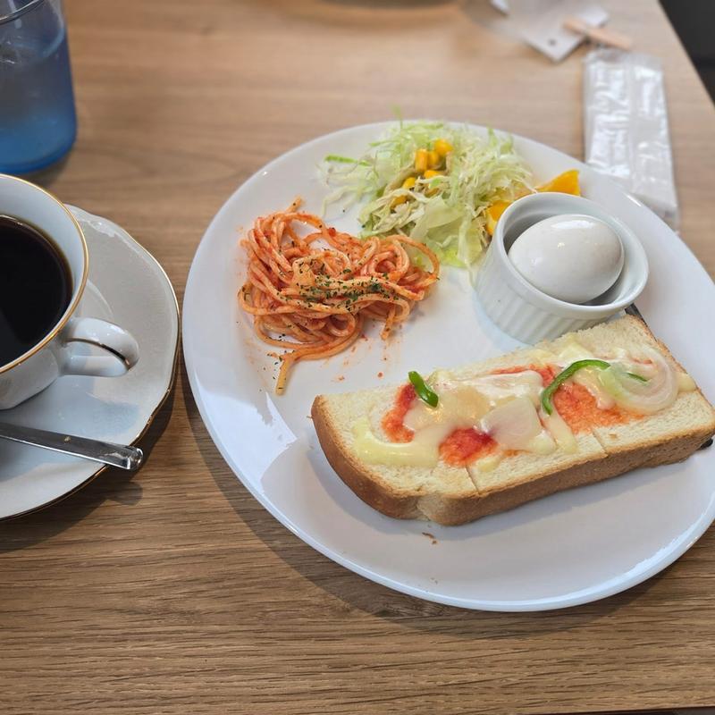 ピザトースト(Cafe la famille カフェ ラ ファミーユ)