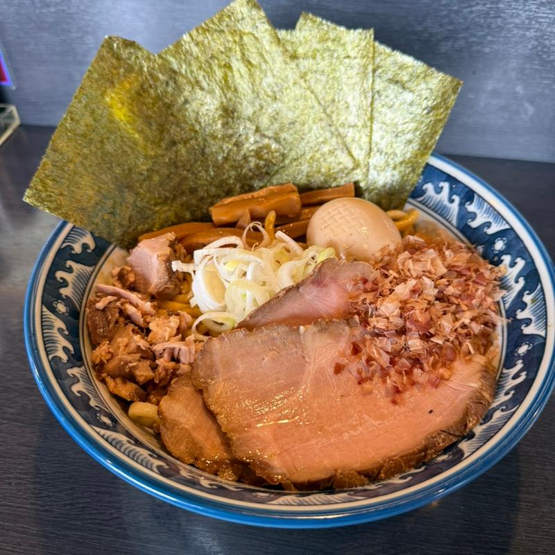 油そば　+  特製トッピング(兎に角 南守谷店 )