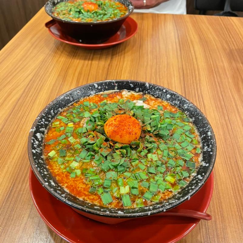 9月限定にら玉ラーメン(背脂らーめん 背脂チャチャチャ)