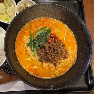 華　担々麺