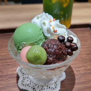 豆乳プリンと抹茶のクリームあんみつ
