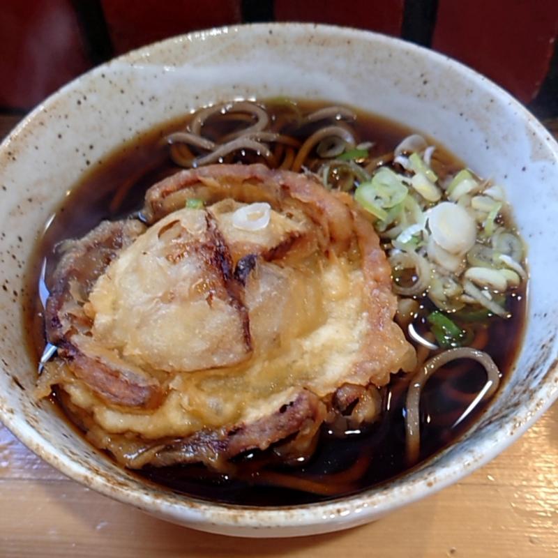 玉ねぎ天そば(そば処 二葉 神田南口店)