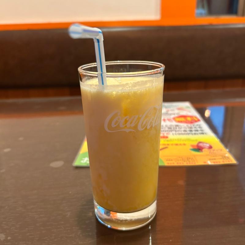 マンゴーラッシー(ヘラディワレストラン北条店)