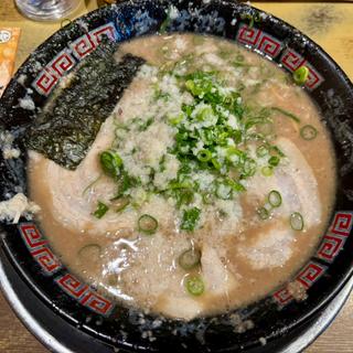 とんこつラーメン