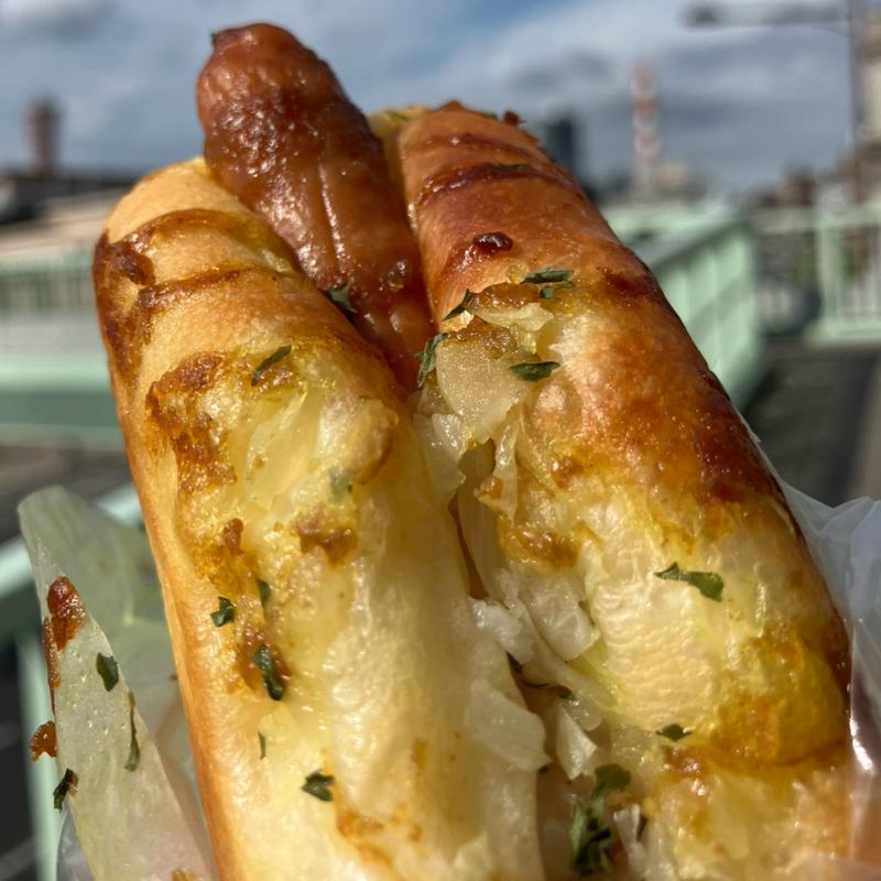 極うまカレードッグ(イスズベーカリー 元町店)