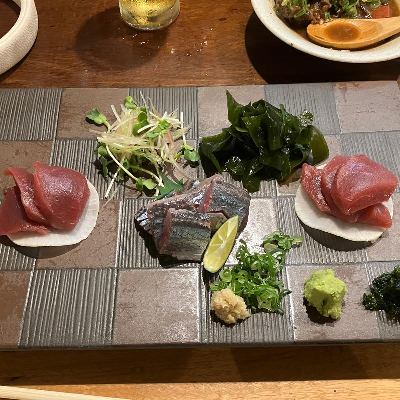 赤身造り(ななや)