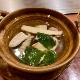 松茸の土瓶蒸し
