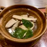 松茸の土瓶蒸し