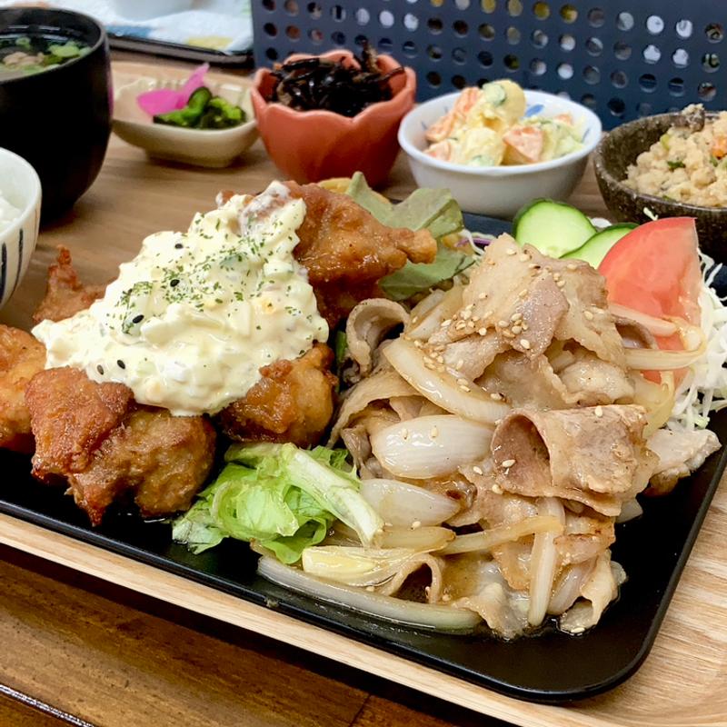 日替りまんぷく定食(おかん食堂)