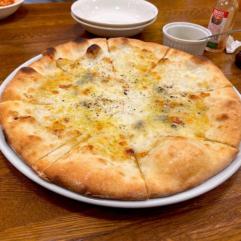 クアトロ・フォルマッジ 4種のチーズ ハチミツ付(カプリチョーザ ザ・モール仙台長町店 )