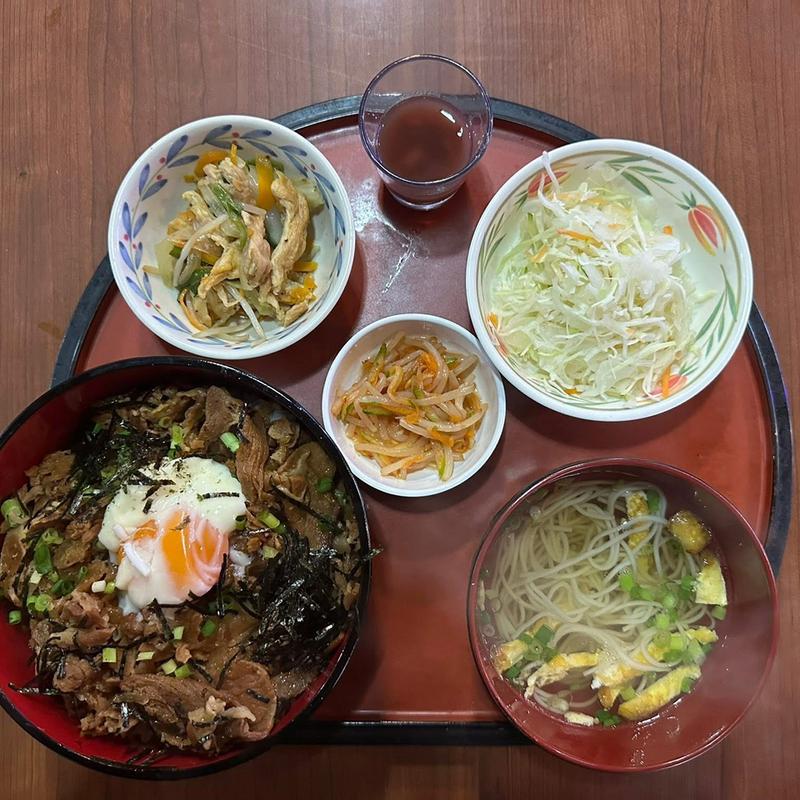 Aランチ 豚丼(アクアリュウム喫茶 慈伴賜)