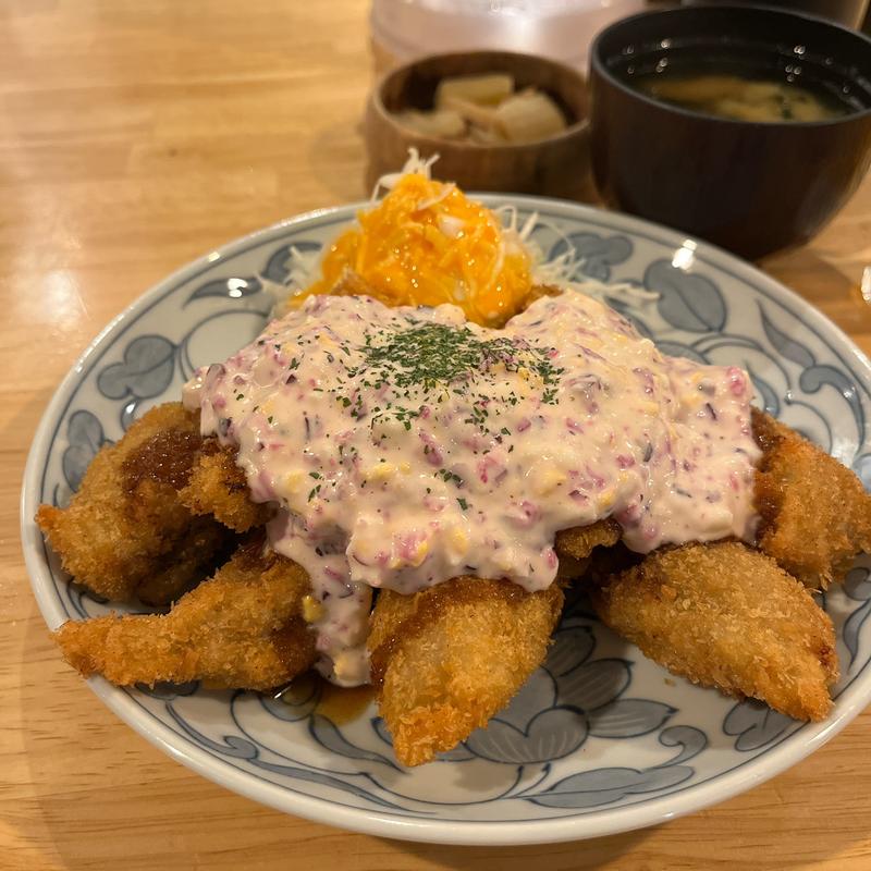 鬼牡蠣フライ定食(BASE358（雑魚やグループ）)