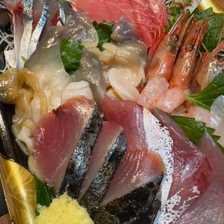 刺身盛り合わせ