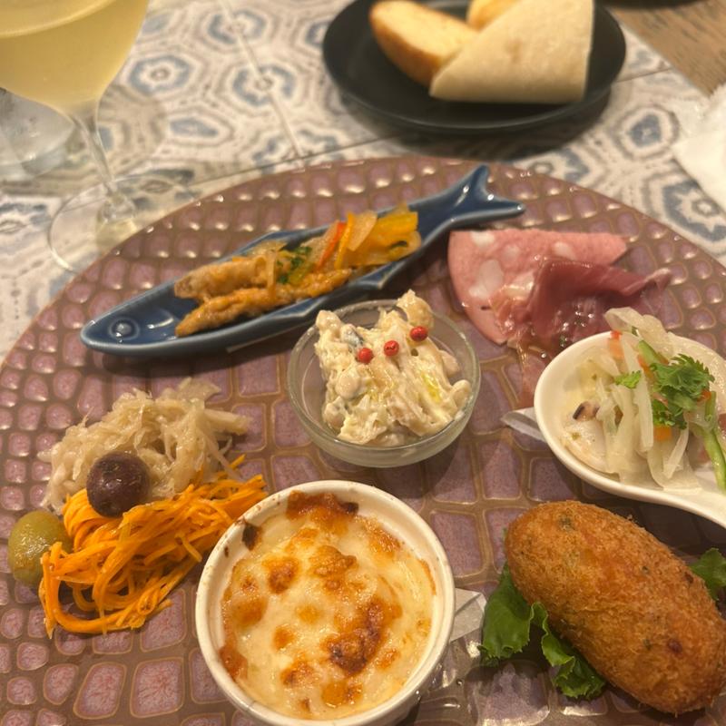 タパス盛り合わせ(マヌエル ヴィーニョ エ ペティスコス 自由が丘店)