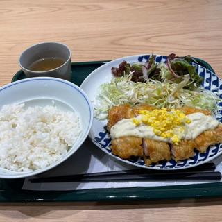 宮崎名物チキン南蛮プレート